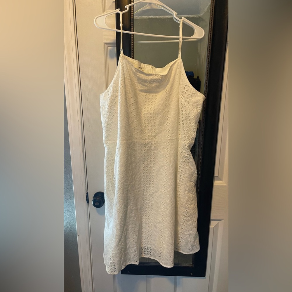 Maurices white dress size 2XL NWOT.